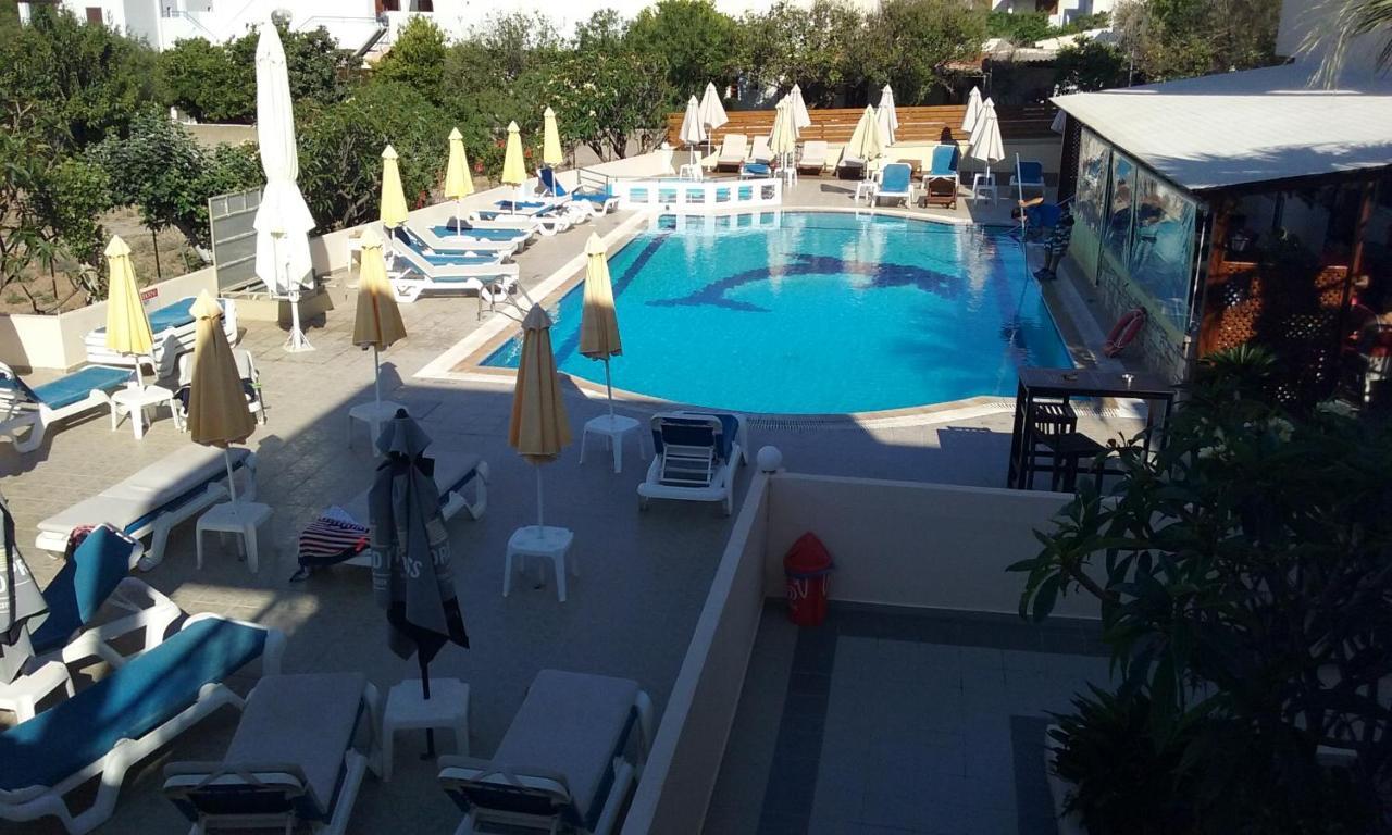Summer Memories Aparthotel Pefki  Ngoại thất bức ảnh