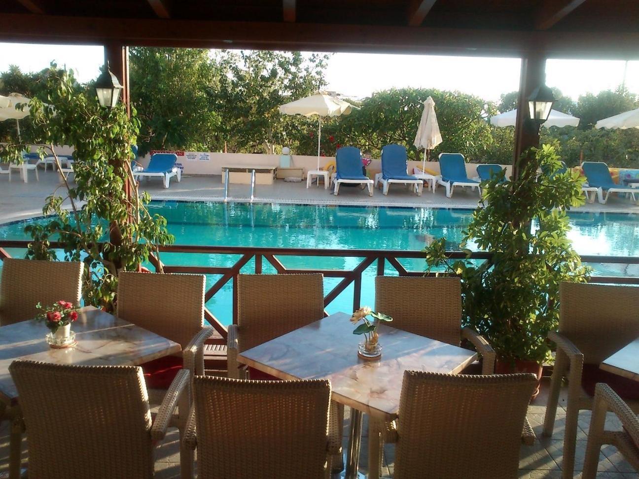 Summer Memories Aparthotel Pefki  Ngoại thất bức ảnh
