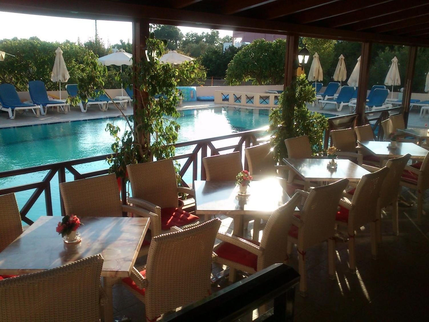 Summer Memories Aparthotel Pefki  Ngoại thất bức ảnh